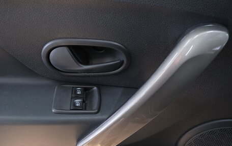 Renault Logan II, 2021 год, 1 279 000 рублей, 9 фотография