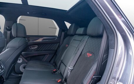 Bentley Bentayga I, 2024 год, 35 950 000 рублей, 13 фотография