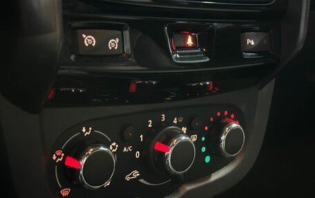 Renault Duster I рестайлинг, 2015 год, 999 000 рублей, 21 фотография