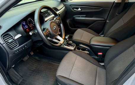 KIA Rio IV, 2018 год, 1 393 000 рублей, 10 фотография