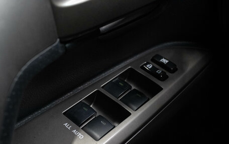 Toyota Land Cruiser 200, 2011 год, 2 999 000 рублей, 15 фотография