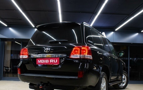 Toyota Land Cruiser 200, 2011 год, 2 999 000 рублей, 6 фотография