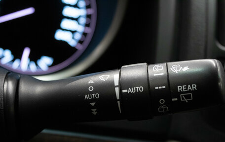 Toyota Land Cruiser 200, 2011 год, 2 999 000 рублей, 19 фотография