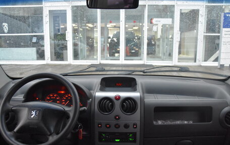 Peugeot Partner II рестайлинг 2, 2008 год, 400 000 рублей, 18 фотография