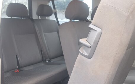 Volkswagen Caravelle T5, 2013 год, 1 770 000 рублей, 1 фотография