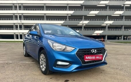 Hyundai Solaris II рестайлинг, 2017 год, 1 360 000 рублей, 1 фотография