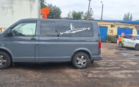 Volkswagen Caravelle T5, 2013 год, 1 770 000 рублей, 10 фотография