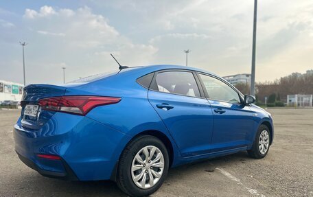 Hyundai Solaris II рестайлинг, 2017 год, 1 360 000 рублей, 2 фотография