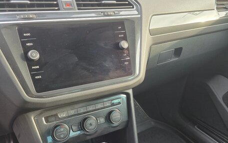 Volkswagen Tiguan II, 2018 год, 3 150 000 рублей, 11 фотография