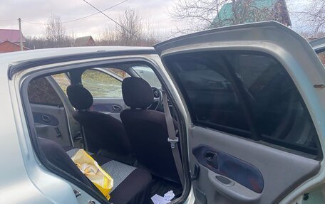 Renault Clio III, 2001 год, 160 000 рублей, 14 фотография