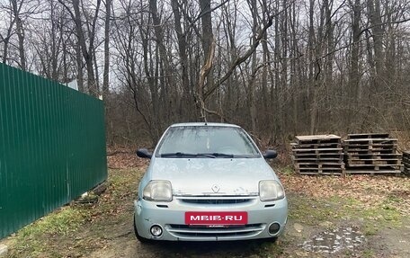 Renault Clio III, 2001 год, 160 000 рублей, 3 фотография