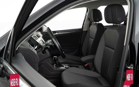 Volkswagen Tiguan II, 2017 год, 2 774 444 рублей, 11 фотография