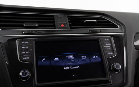 Volkswagen Tiguan II, 2017 год, 2 774 444 рублей, 20 фотография