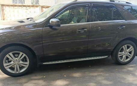 Mercedes-Benz M-Класс, 2013 год, 2 400 000 рублей, 3 фотография