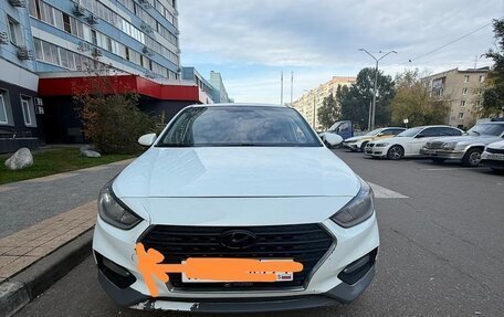Hyundai Solaris II рестайлинг, 2019 год, 850 000 рублей, 1 фотография