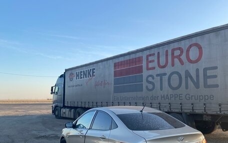 Hyundai Solaris II рестайлинг, 2013 год, 565 000 рублей, 15 фотография