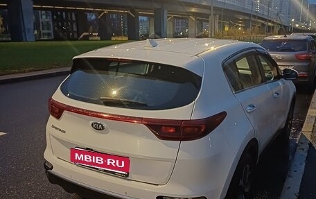 KIA Sportage IV рестайлинг, 2019 год, 1 890 000 рублей, 5 фотография