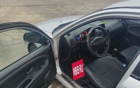 Mitsubishi Carisma I, 1999 год, 300 000 рублей, 10 фотография