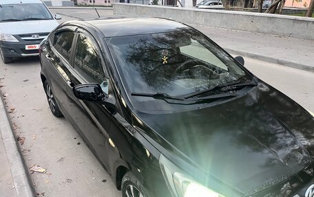 Hyundai Solaris II рестайлинг, 2011 год, 630 000 рублей, 8 фотография