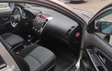 KIA cee'd I рестайлинг, 2010 год, 720 000 рублей, 8 фотография