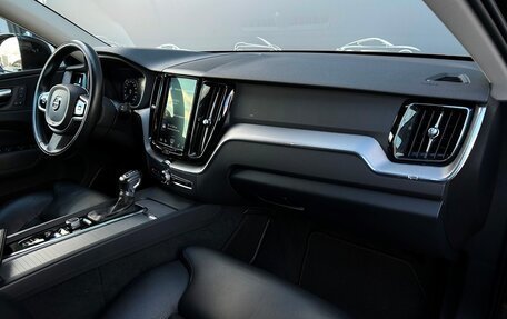 Volvo XC60 II, 2018 год, 3 628 700 рублей, 8 фотография