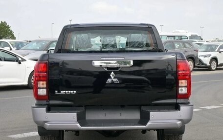 Mitsubishi L200, 2025 год, 4 750 000 рублей, 5 фотография