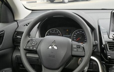 Mitsubishi Eclipse Cross, 2025 год, 2 650 000 рублей, 12 фотография