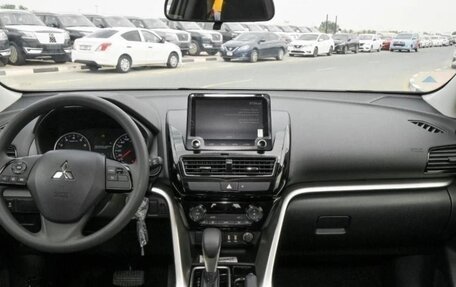 Mitsubishi Eclipse Cross, 2025 год, 2 650 000 рублей, 10 фотография