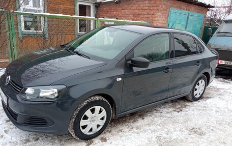 Volkswagen Polo VI (EU Market), 2012 год, 800 000 рублей, 2 фотография