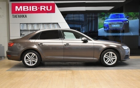 Audi A4, 2017 год, 1 875 000 рублей, 4 фотография