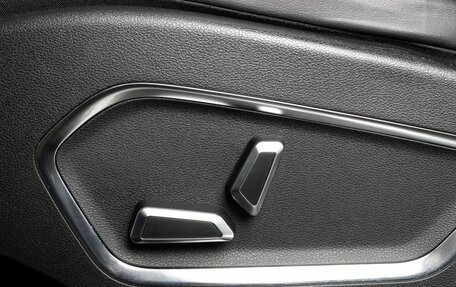 Geely Atlas, 2023 год, 1 891 000 рублей, 16 фотография