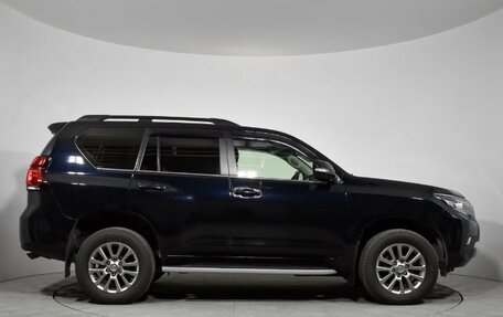 Toyota Land Cruiser Prado 150 рестайлинг 2, 2018 год, 4 390 000 рублей, 4 фотография