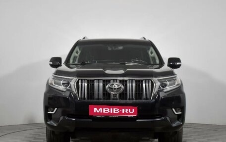 Toyota Land Cruiser Prado 150 рестайлинг 2, 2018 год, 4 390 000 рублей, 2 фотография