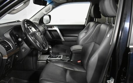 Toyota Land Cruiser Prado 150 рестайлинг 2, 2018 год, 4 390 000 рублей, 10 фотография