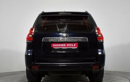 Toyota Land Cruiser Prado 150 рестайлинг 2, 2018 год, 4 390 000 рублей, 6 фотография