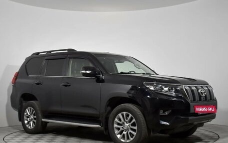 Toyota Land Cruiser Prado 150 рестайлинг 2, 2018 год, 4 390 000 рублей, 3 фотография