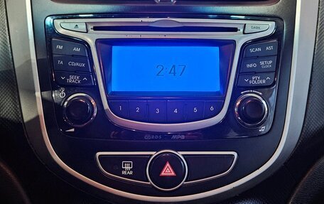 Hyundai Solaris II рестайлинг, 2012 год, 770 000 рублей, 13 фотография