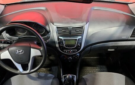 Hyundai Solaris II рестайлинг, 2012 год, 770 000 рублей, 9 фотография