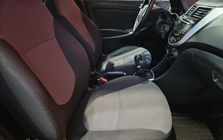 Hyundai Solaris II рестайлинг, 2012 год, 770 000 рублей, 11 фотография