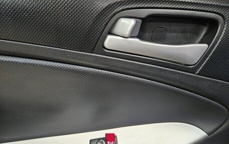 Hyundai Solaris II рестайлинг, 2012 год, 770 000 рублей, 15 фотография