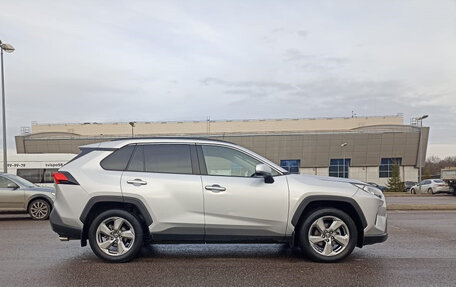 Toyota RAV4, 2020 год, 3 500 000 рублей, 4 фотография