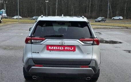 Toyota RAV4, 2020 год, 3 500 000 рублей, 3 фотография