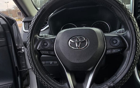 Toyota RAV4, 2020 год, 3 500 000 рублей, 8 фотография