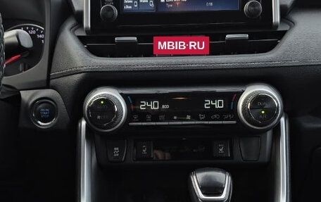 Toyota RAV4, 2020 год, 3 500 000 рублей, 9 фотография