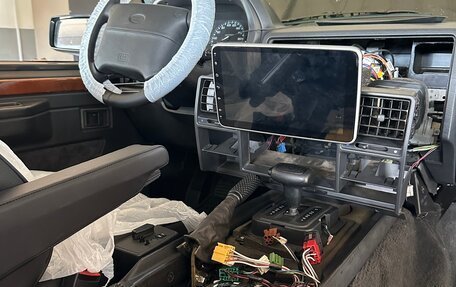 Land Rover Range Rover III, 1994 год, 1 850 000 рублей, 20 фотография