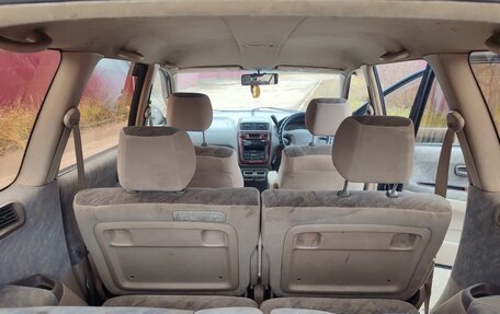 Toyota Gaia, 1998 год, 400 000 рублей, 12 фотография