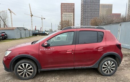 Renault Sandero II рестайлинг, 2020 год, 1 300 000 рублей, 3 фотография