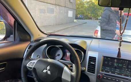 Mitsubishi Outlander III рестайлинг 3, 2008 год, 850 000 рублей, 19 фотография