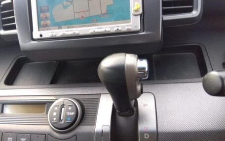 Honda Freed I, 2010 год, 1 090 000 рублей, 19 фотография