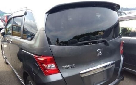 Honda Freed I, 2010 год, 1 090 000 рублей, 16 фотография